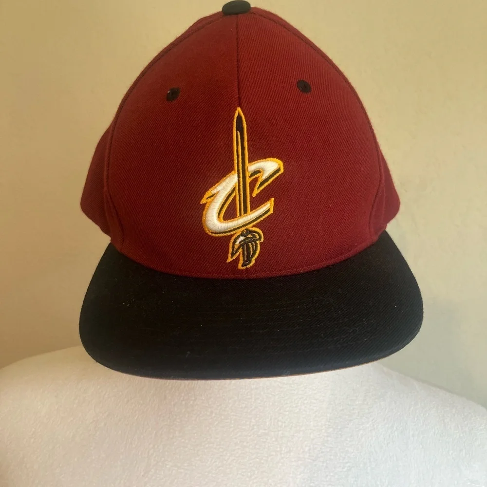Red And Black Mitchell and Ness Cleveland Cavilers SnapBack Hat - Athleisure